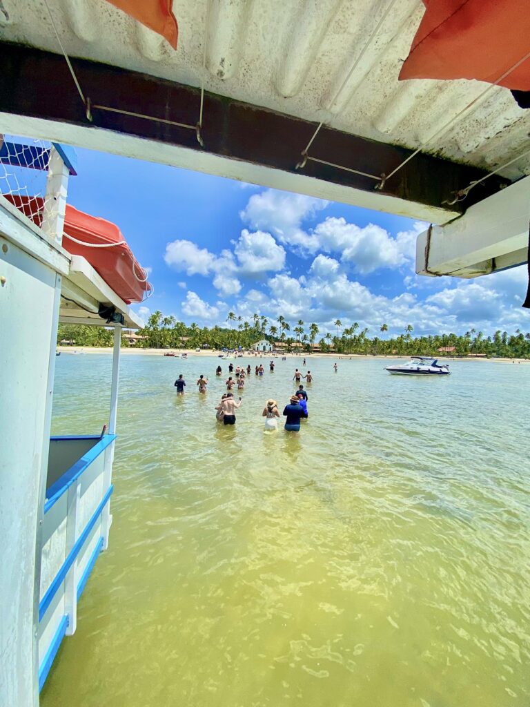 passeio de barco praia dos carneiros