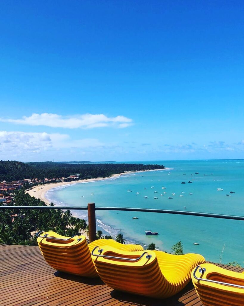 Pousada do Alto com vista panorâmica da praia